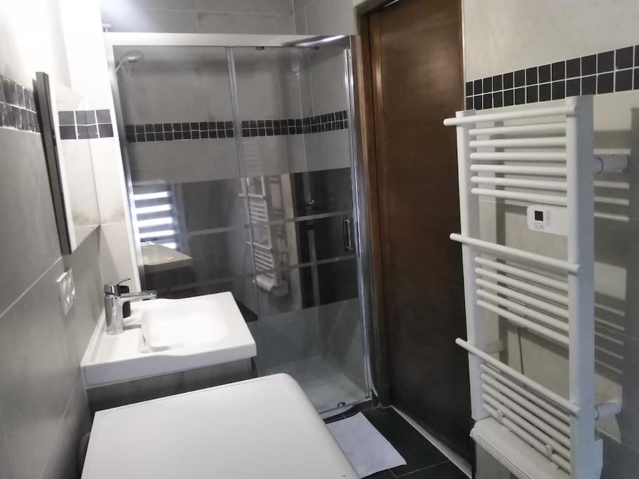 Detente - Appartement Et Poutres Apparentes Béziers Exteriör bild