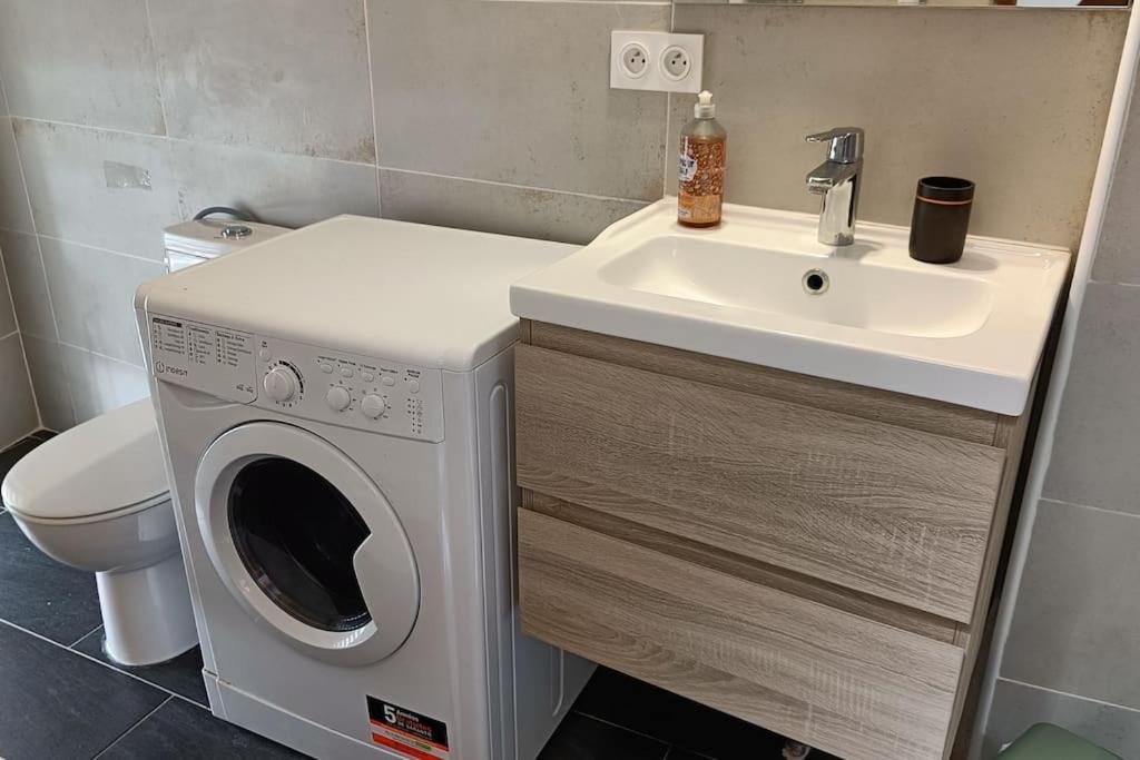 Detente - Appartement Et Poutres Apparentes Béziers Exteriör bild
